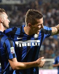  国际米兰客场二比二战平那不勒斯错失登顶良机  