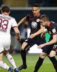  法兰克福客场逆袭成功，德甲劲旅展现顽强斗志逆转取胜