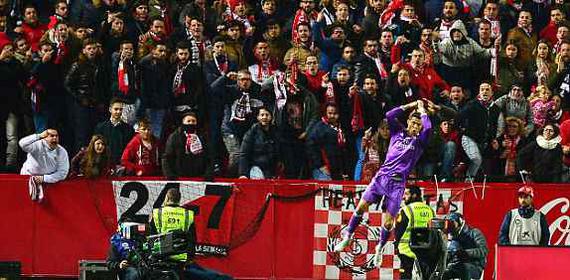  拉齐奥补时绝杀佛罗伦萨，终结对手不败金身  